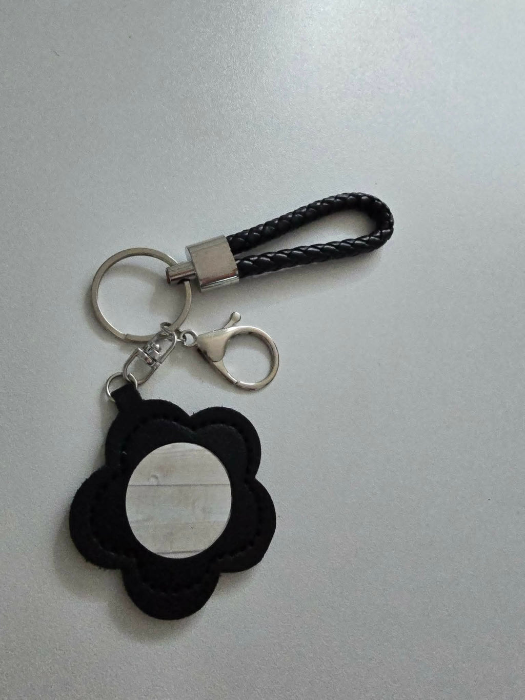 Collection "Fin d'année" 🖍️ - Le porte clé fleur/miroir