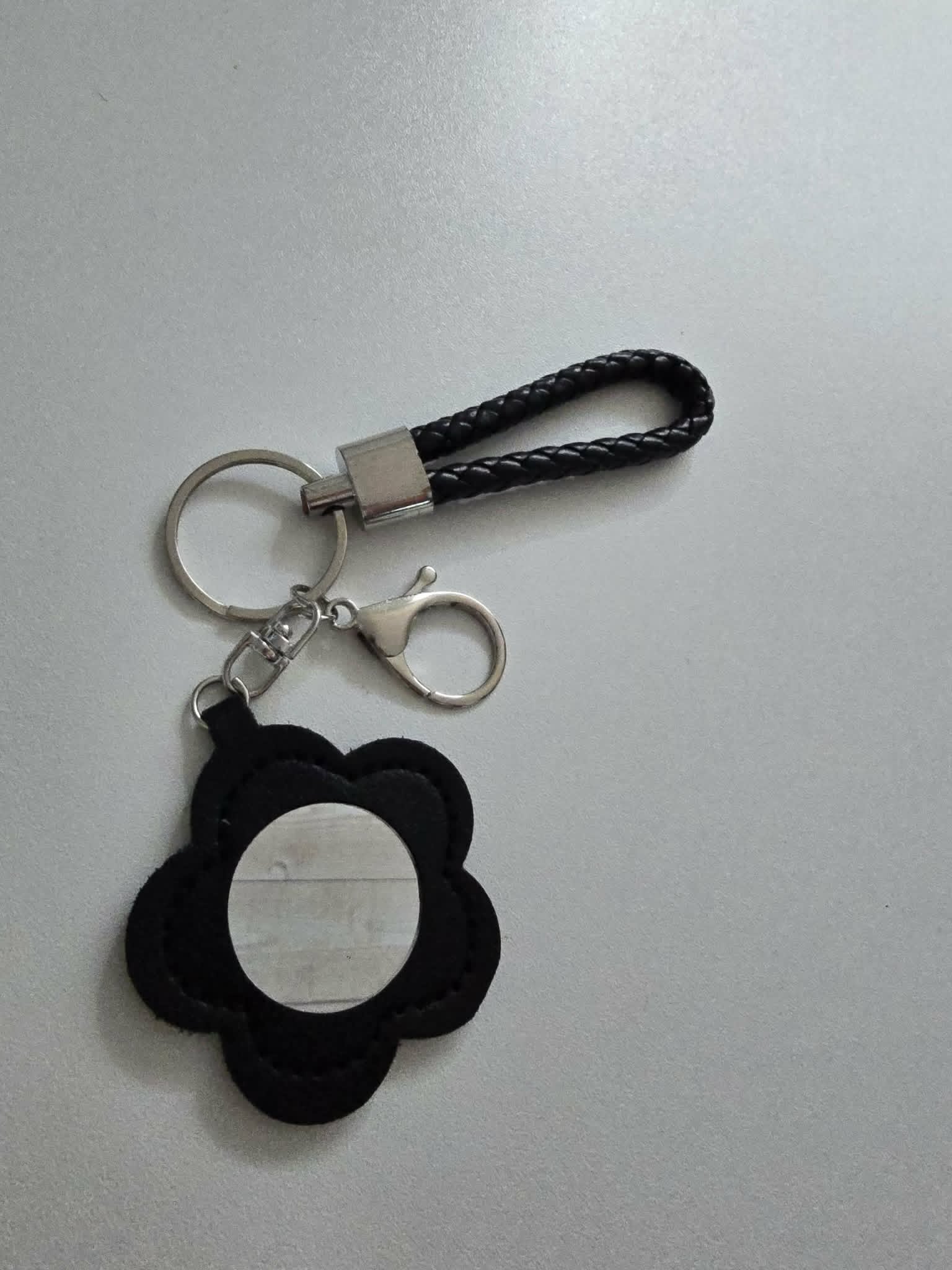 Collection "Fin d'année" 🖍️ - Le porte clé fleur/miroir